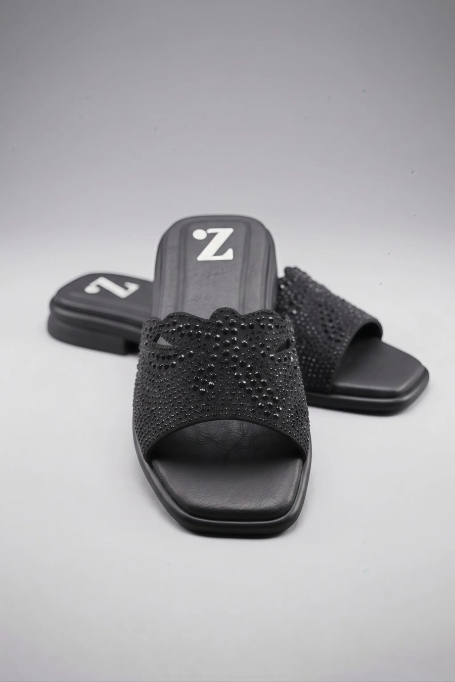 Black Beaded Flat Sandals Z-115
