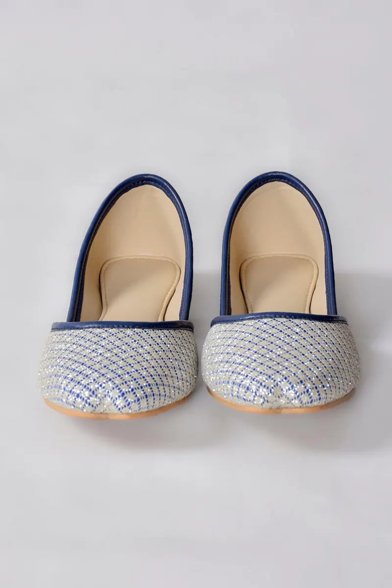 Blue Threaded Classic Ladies Khussa Z 601 – front product view | Zainab Designer Abaya