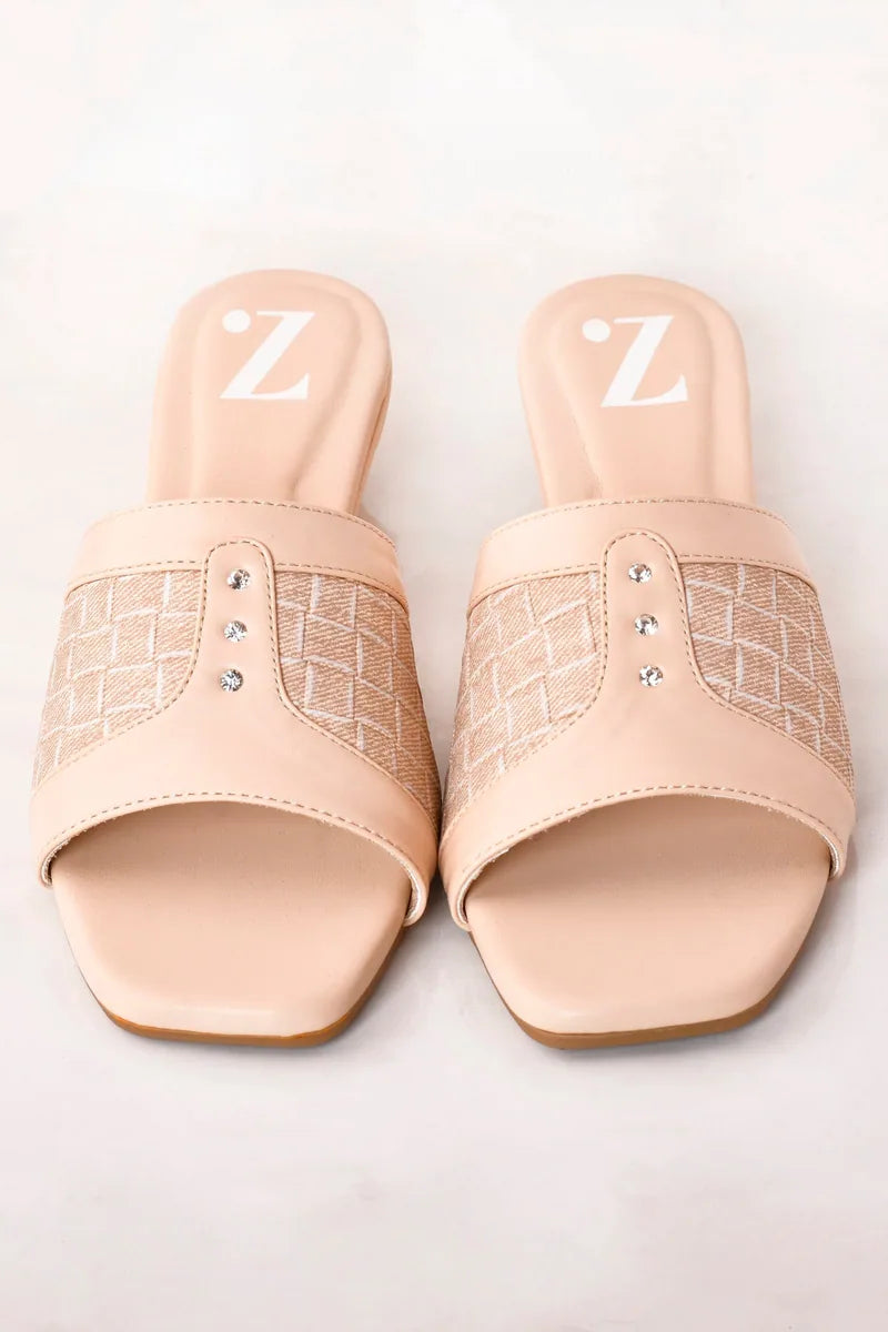 Chic Stride Women Slipper Z-301 – Peach front product view | Zainab Designer Abaya
