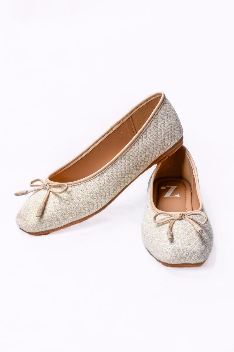 Shimmer Bow Ladies Pumps Shoes Z 401 – Off White – angled view | Zainab Designer Abaya
