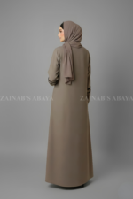 Nida Plain Maxi Abaya for women in Pakistan with modern style
