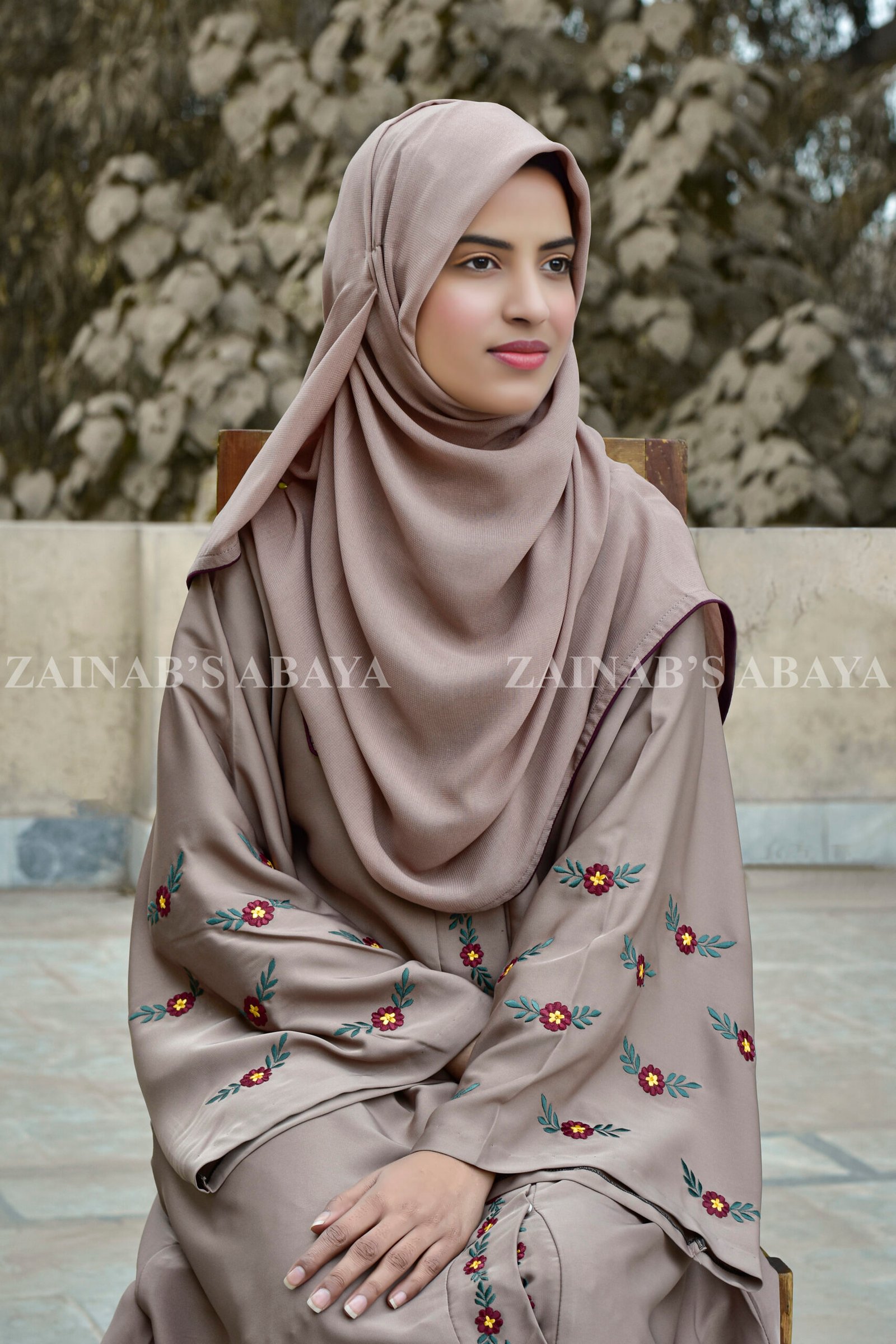 _ZZZ9313+ Front Open Abaya