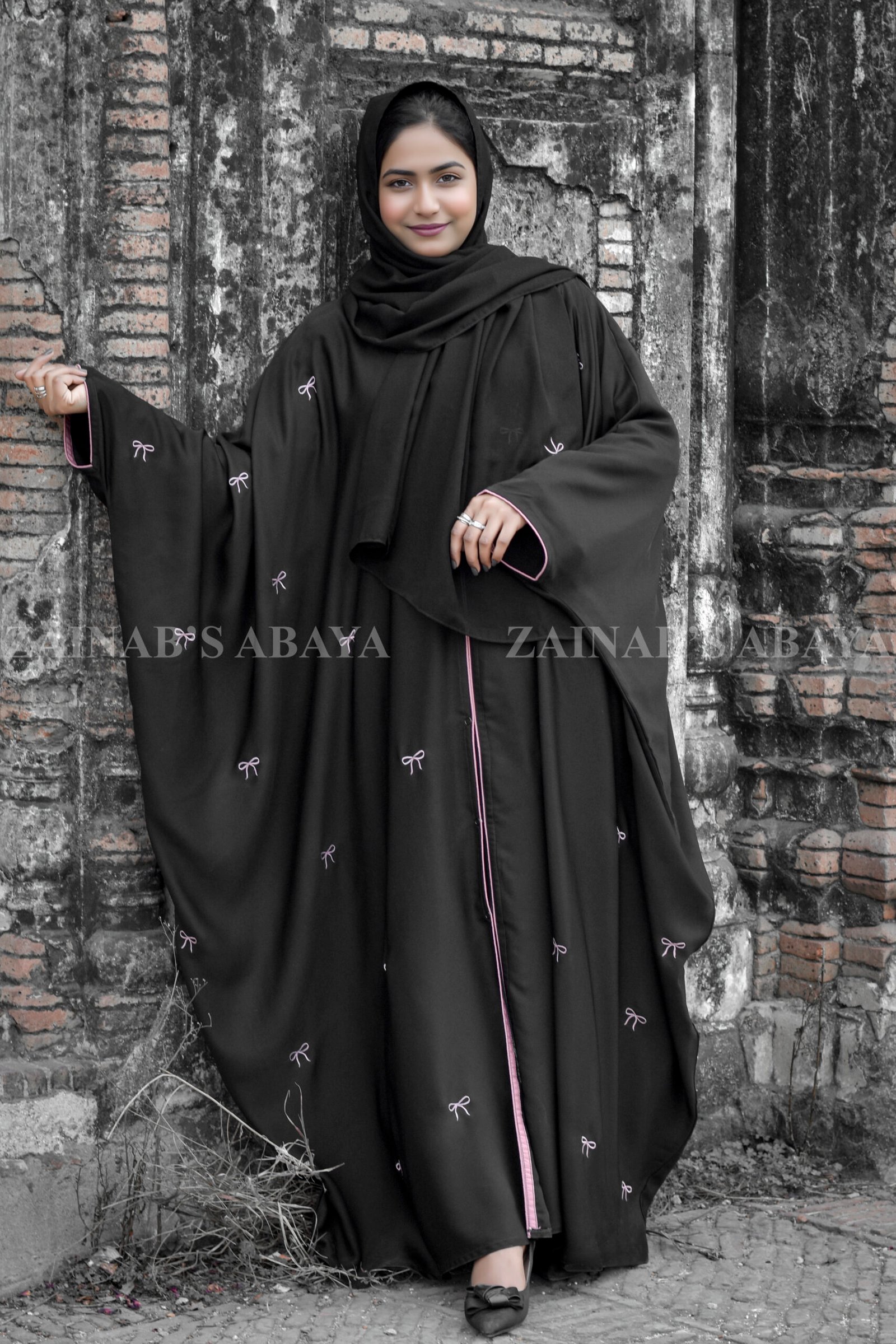 Black Kaftan Abaya with Bow Style Embroidery