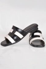 Maze Women Slipper with Black & White Grace Z 203