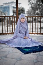 An elegant namaz chadar in Linen Print design