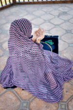 Elegant Namaz Chadar with Small Check Design Acc-045 - Image 2