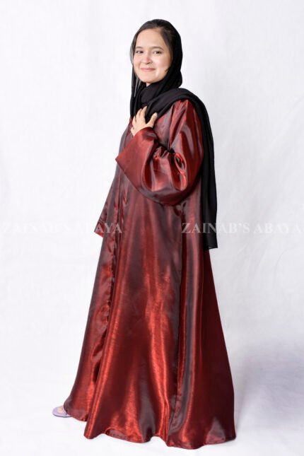 Front Open Abaya which is crafted in shamooz fabric with a matching scarf in chiffon fabric.