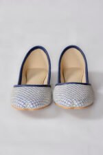 Blue Threaded Classic Ladies Khussa Z 601 - Image 4