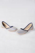 Blue Threaded Classic Ladies Khussa Z 601 - Image 3