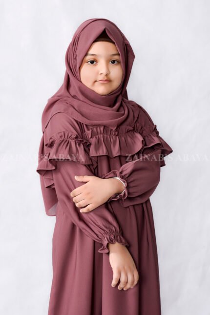 Stylish Maxi Abaya in Nida Korean Fabric with a matching scarf in Chiffon Fabric.