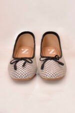 Black & White Weave Bow Ladies Pumps Z 401 - Image 4