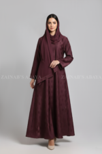 Zoom Self Print Maxi Abaya for Women in Pakistan comes with a matching scarf in chiffon fabric.