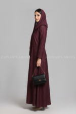 Zoom Self Print Maxi Abaya for Women in Pakistan comes with a matching scarf in chiffon fabric.