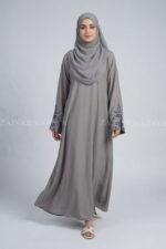 Nida Light Grey Embroidered Maxi Abaya OL-1150 - Image 3