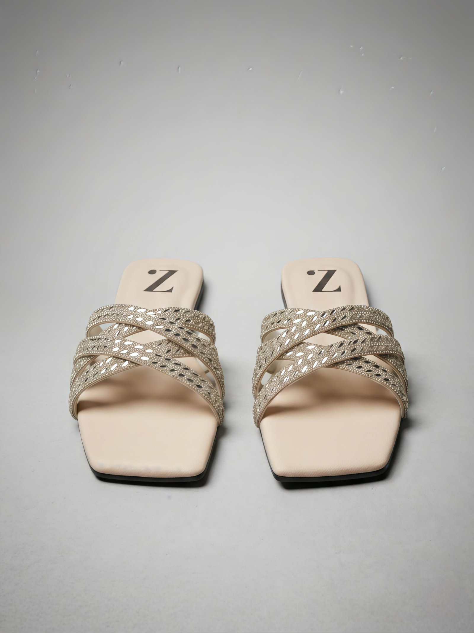IMG_4626 Crytstal Weave Women Flat Slippers Z 119 - Image 1