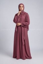 Stylish Maxi Abaya with a matching scarf
