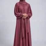 Stylish Maxi Abaya with a matching scarf